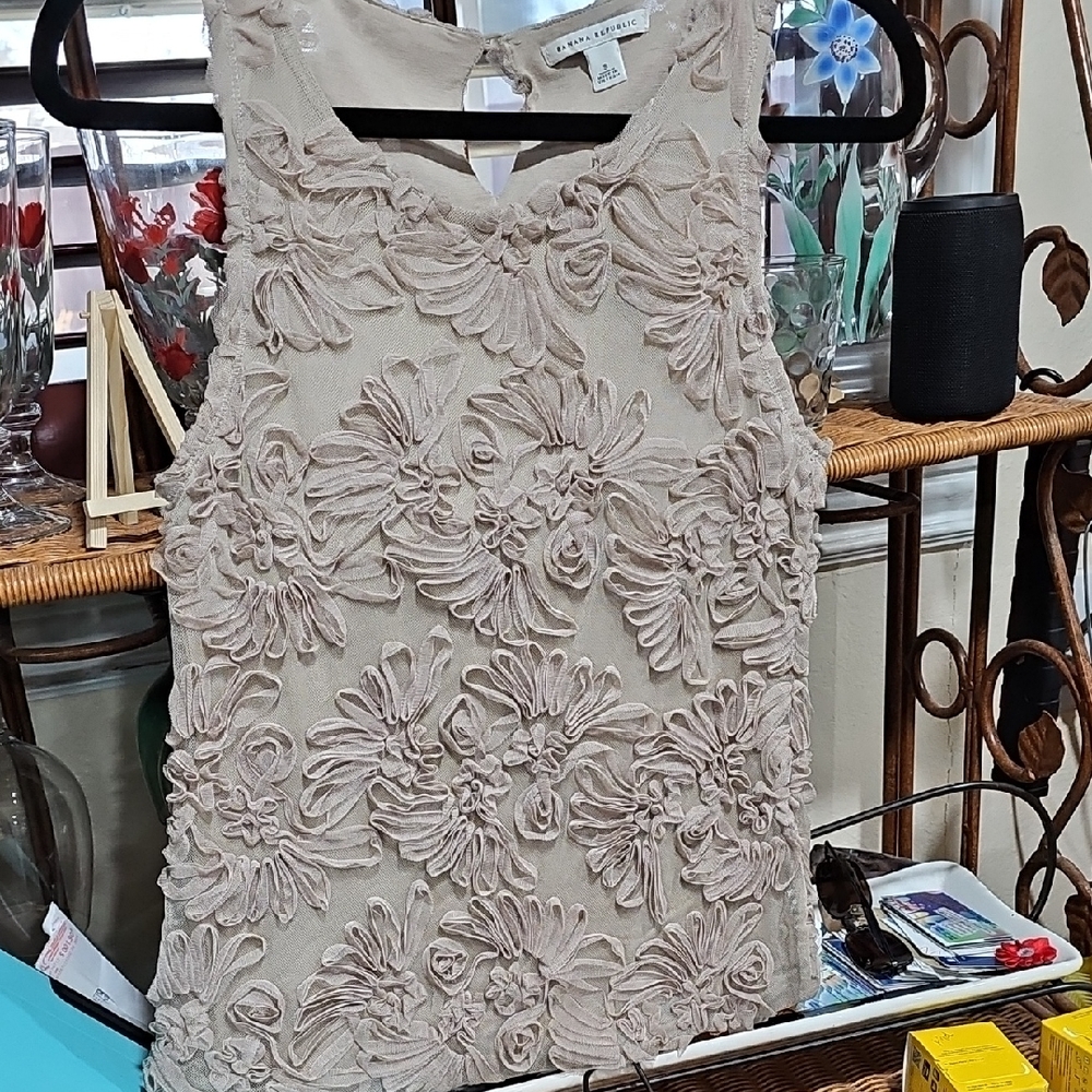 Banana Republic Beige Floral Blouse
